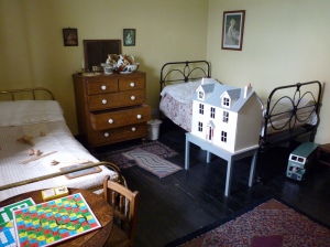 One of the lighthouse's bedrooms. Image courtesy of  damian entwistle.